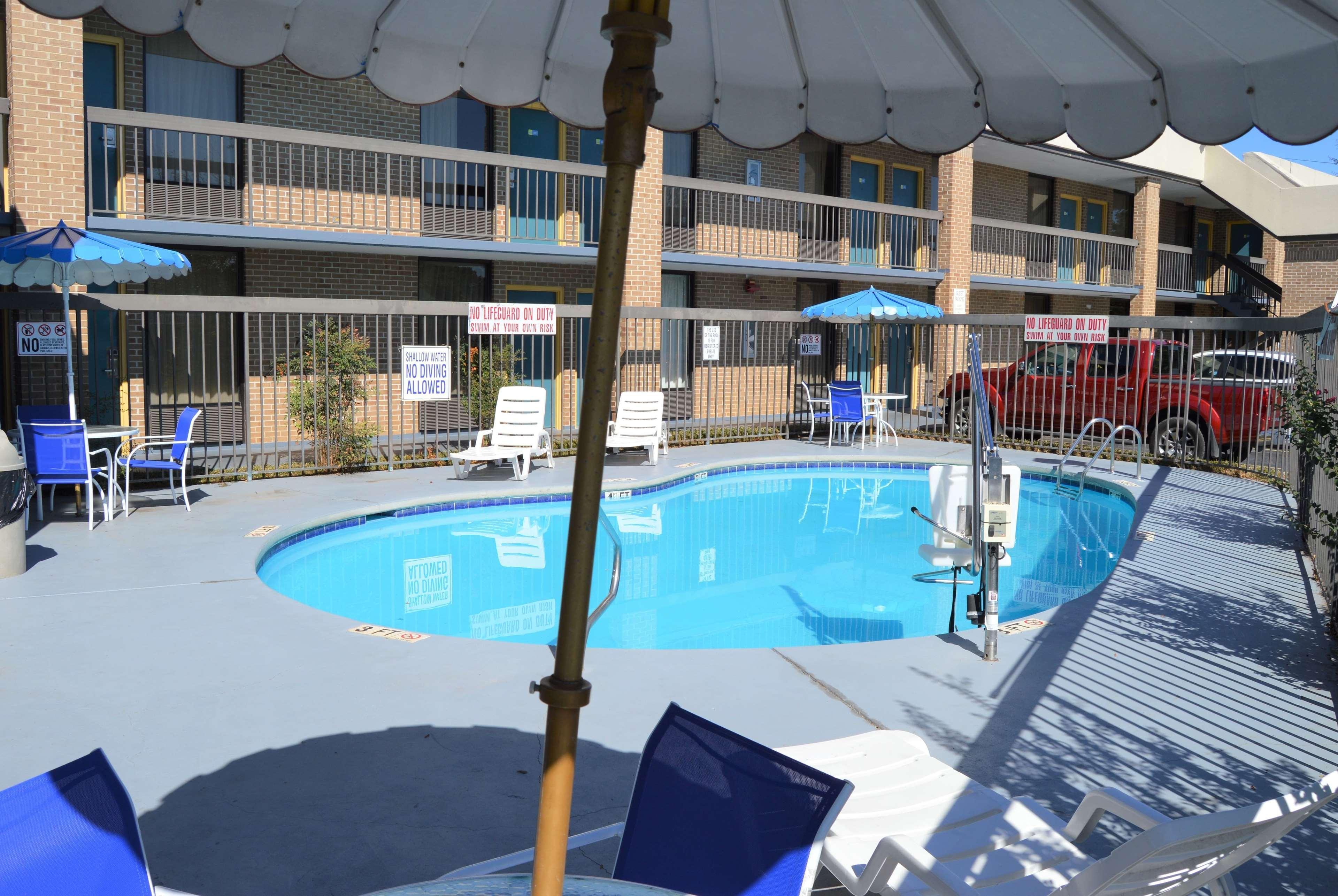 Days Inn By Wyndham Easley West Of Greenville/Clemson Area Dış mekan fotoğraf
