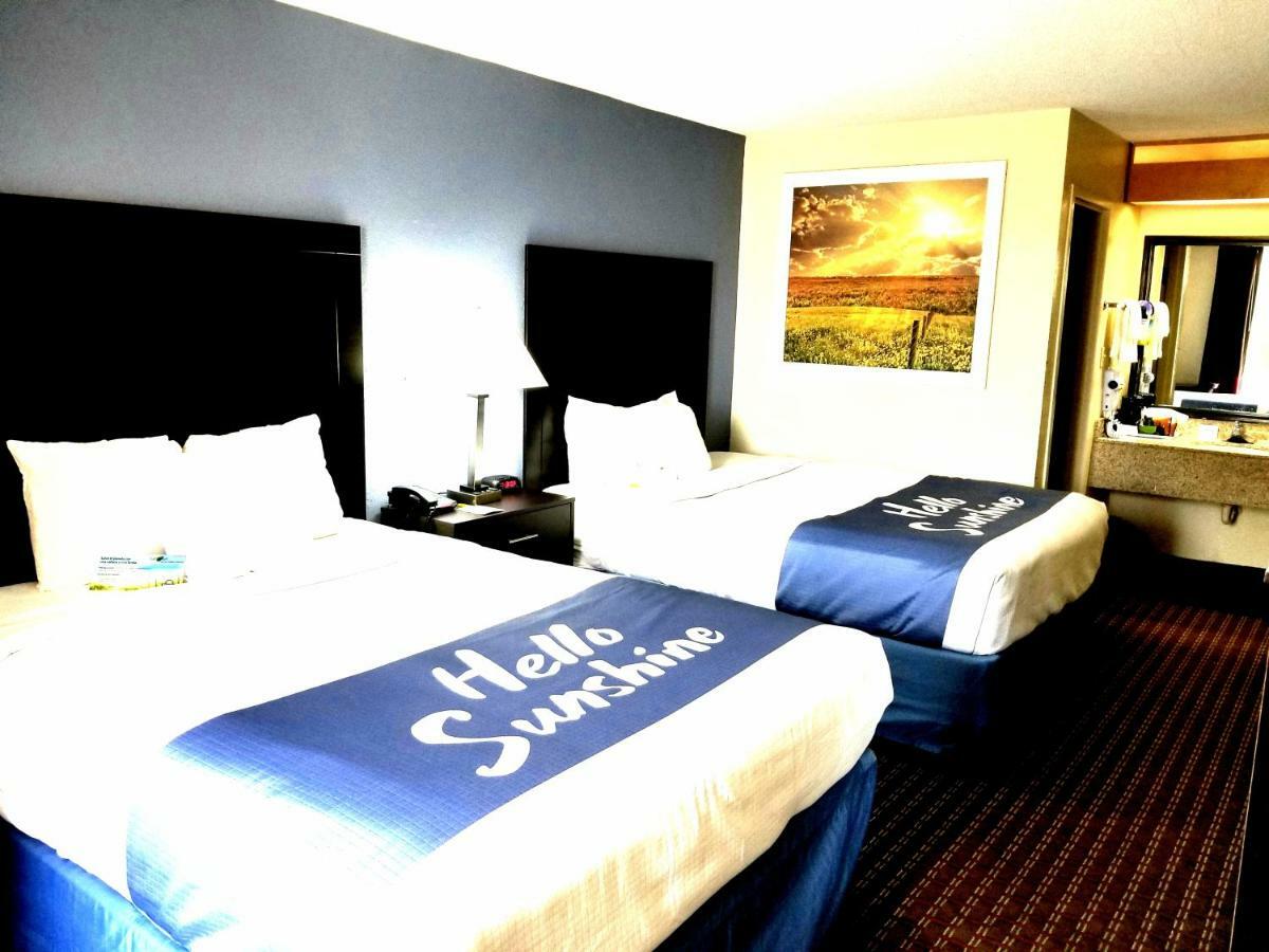 Days Inn By Wyndham Easley West Of Greenville/Clemson Area Dış mekan fotoğraf