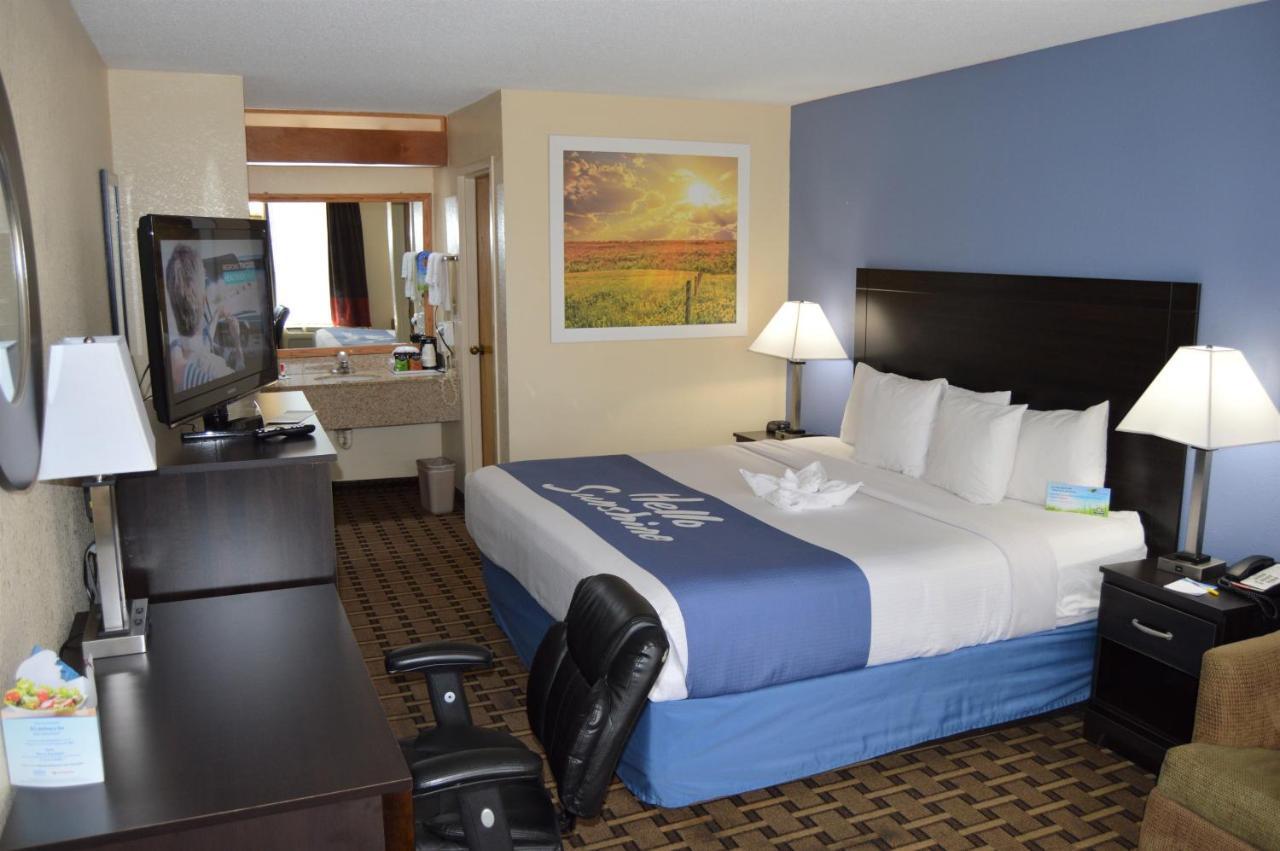 Days Inn By Wyndham Easley West Of Greenville/Clemson Area Dış mekan fotoğraf