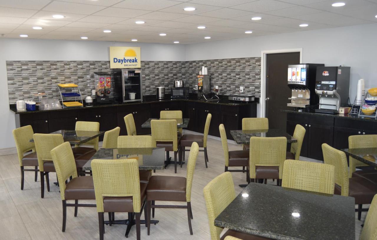 Days Inn By Wyndham Easley West Of Greenville/Clemson Area Dış mekan fotoğraf
