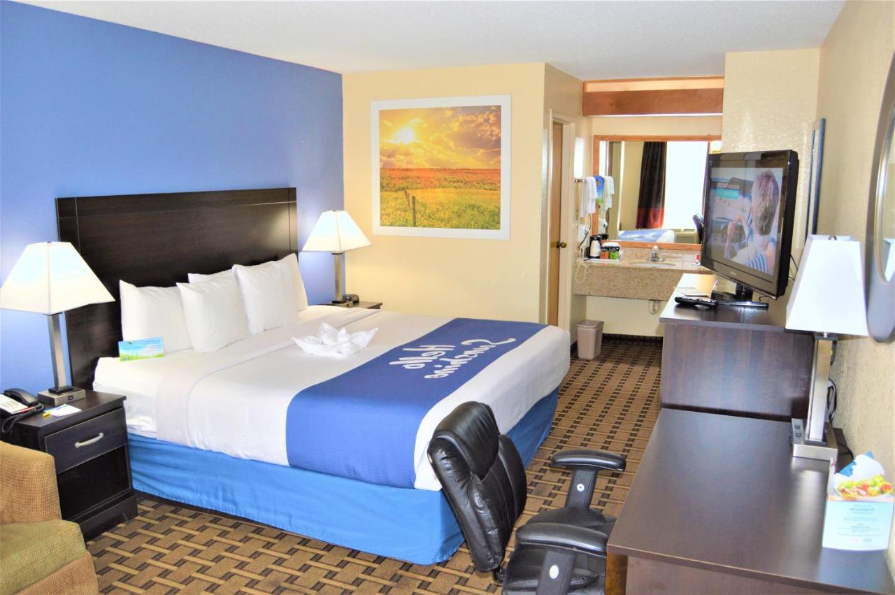 Days Inn By Wyndham Easley West Of Greenville/Clemson Area Dış mekan fotoğraf